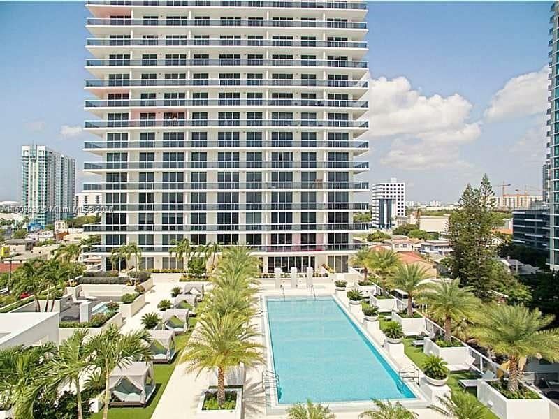 Photo - 600 NE 27th St (Miami, FL)