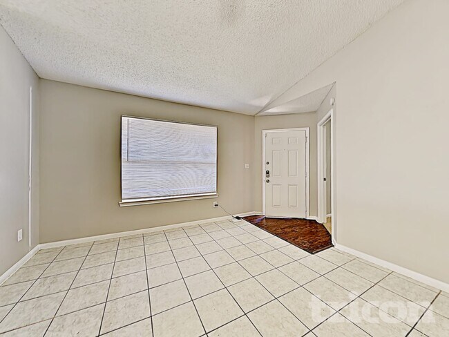 Foto del edificio - 3215 Boynton Dr