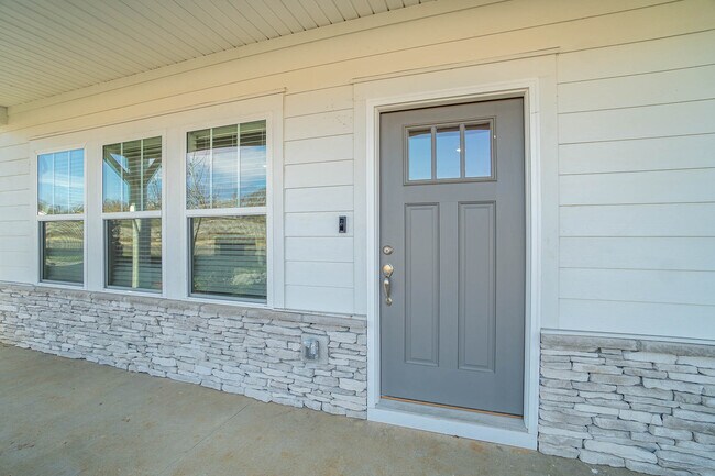 Building Photo - 639 Taylor Bend