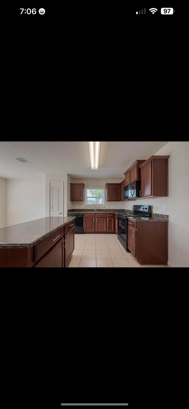 Foto del edificio - 18954 Ranchcrest Dr