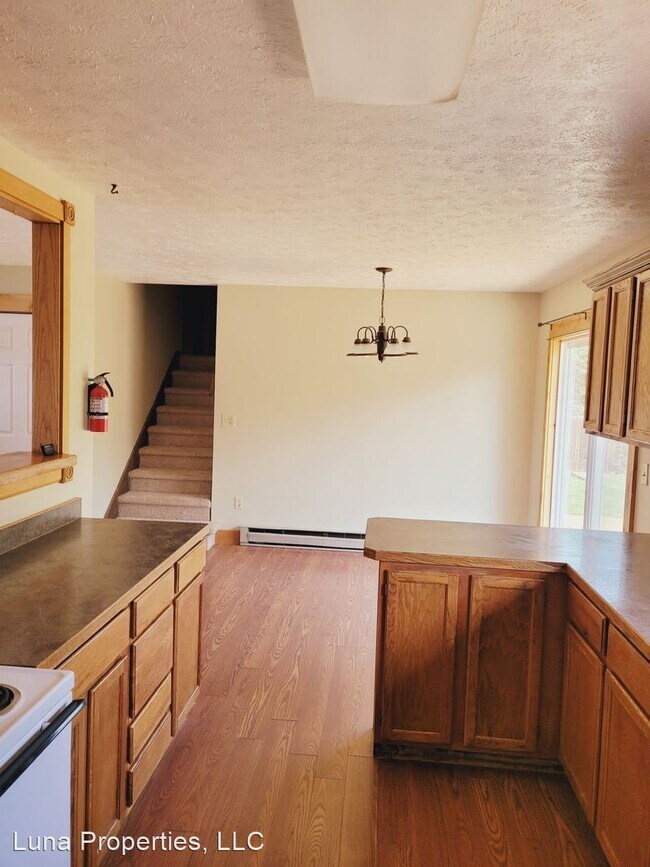 Building Photo - 4 br, 2 bath House - 302 N. Yellowstone Ave.