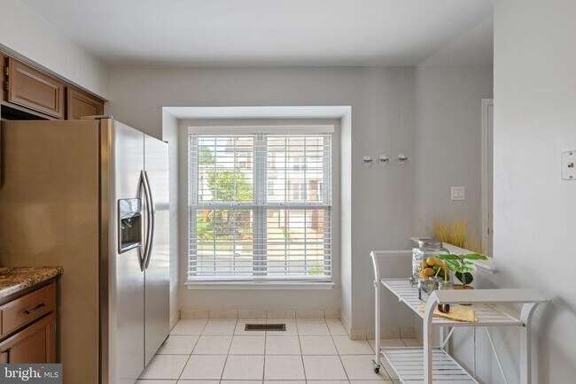 Foto del edificio - 14513 Sydell Ln