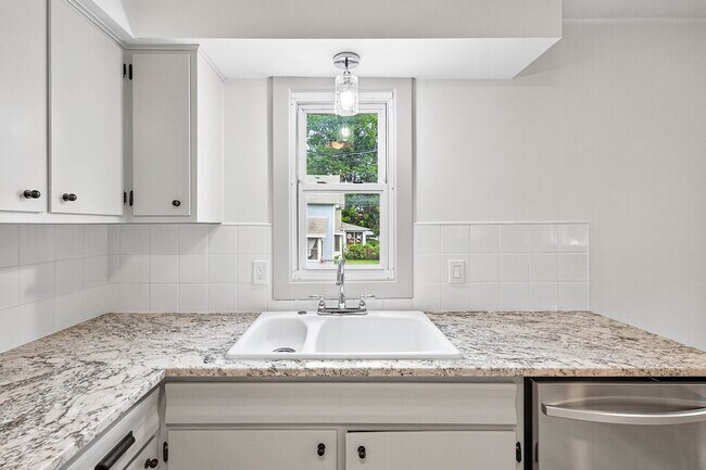 Foto del edificio - 135 16th Ave NE