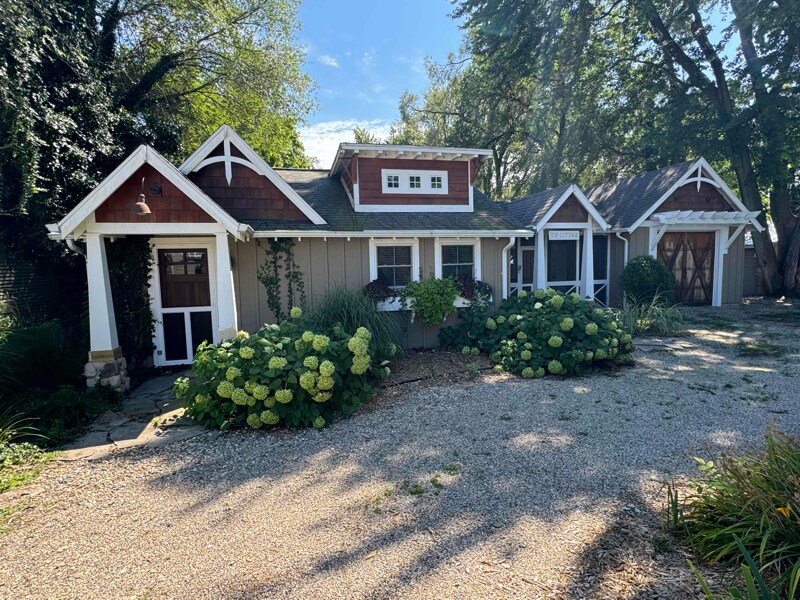 Foto principal - 7822 Lakewood