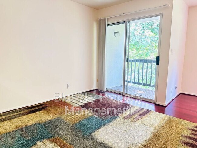 Building Photo - 1243 Cedars Court
