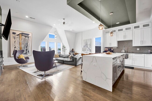 Foto del edificio - 4352 S Oakenwald Ave