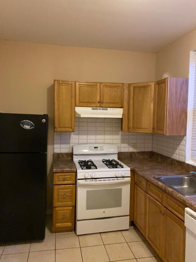 Foto principal - 3BD/1BA West Philadelphia Home Available NOW!