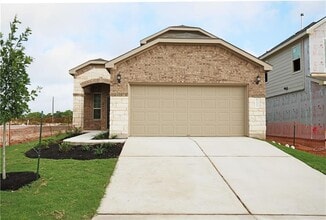 Building Photo - 15912 Cessida St