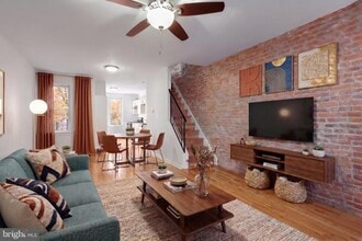 Building Photo - 1517 S LeCount St