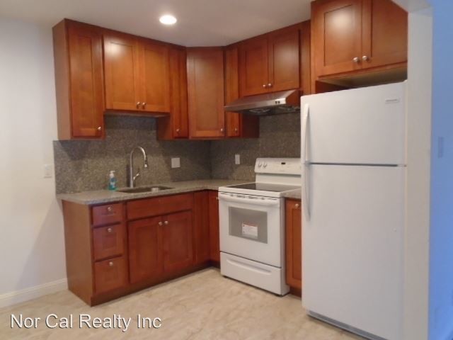 Building Photo - 22175 Rio Vista St