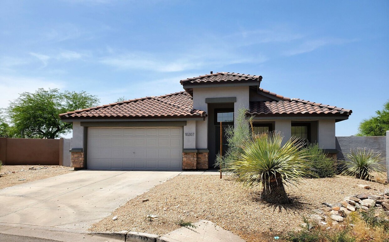 Primary Photo - MCDOWELL MTN RANCH 3 BEDROOM HOME W FIREPI...