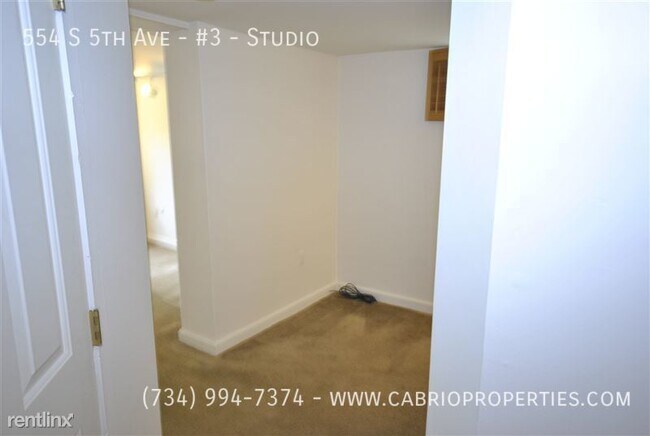 Building Photo - 554 S 5th Ave