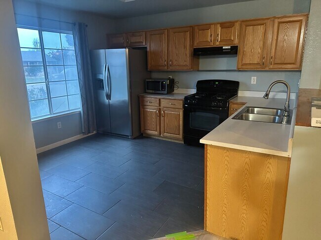 Building Photo - 1020 Sandpiper Way
