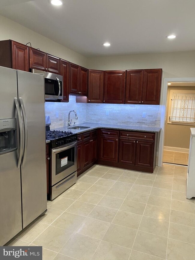 Foto del edificio - 722 W Rockland St