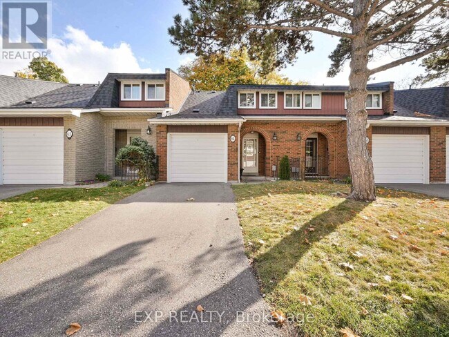 Building Photo - 3351 Hornbeam Crescent