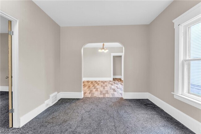 Foto del edificio - 4012 Bucyrus Ave