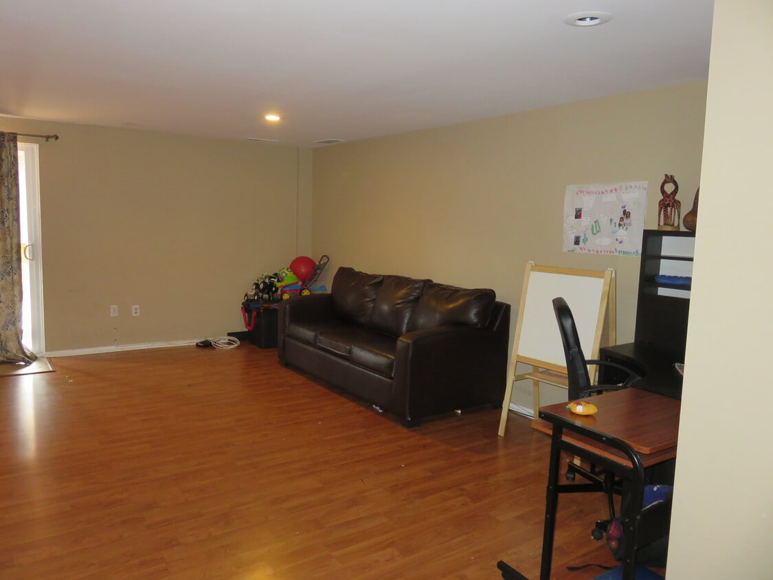 3827 Glenview Terrace, Nottingham, MD 21236 Townhome Rentals in Nottingham MD