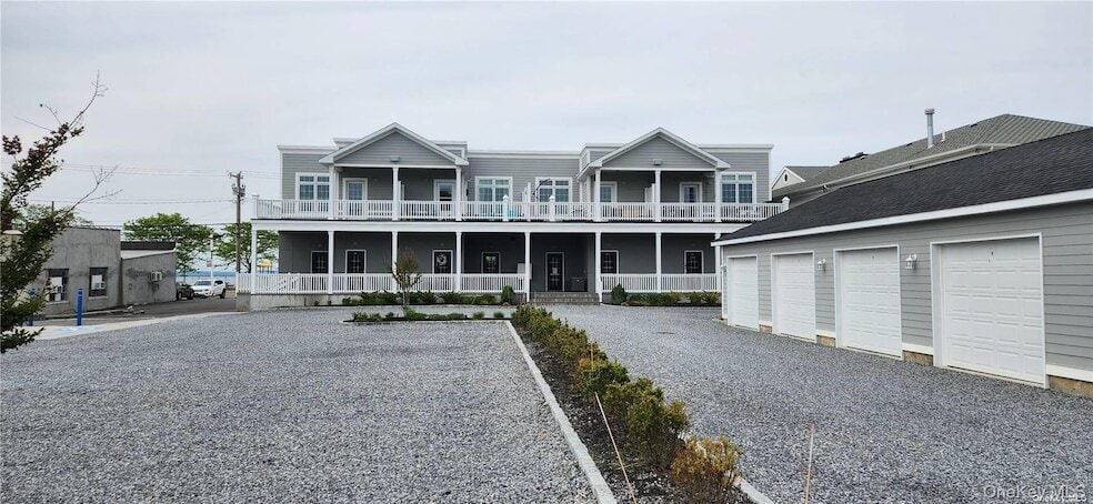 Photo - 22 Bayville Avenue Unit