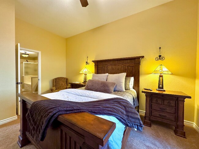 Building Photo - 153 Oakmont Lp