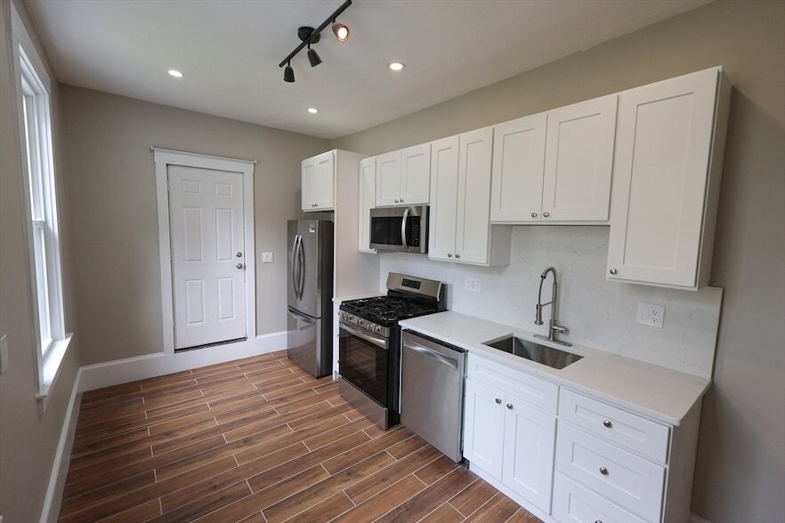 Foto principal - 497 Warren St