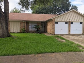 Building Photo - 17903 Glenpatti Dr