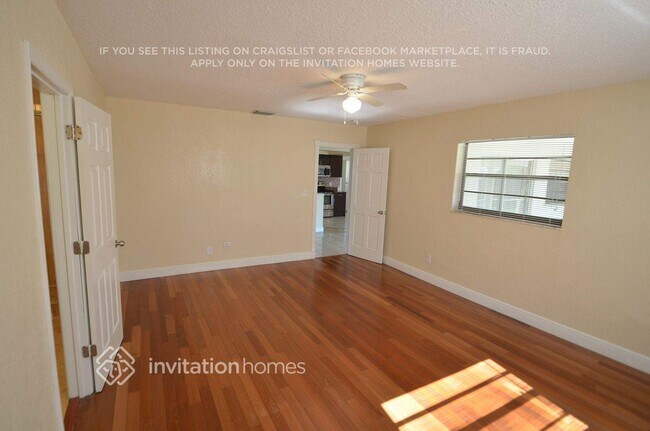 Foto del edificio - 6700 NW 22nd Ct