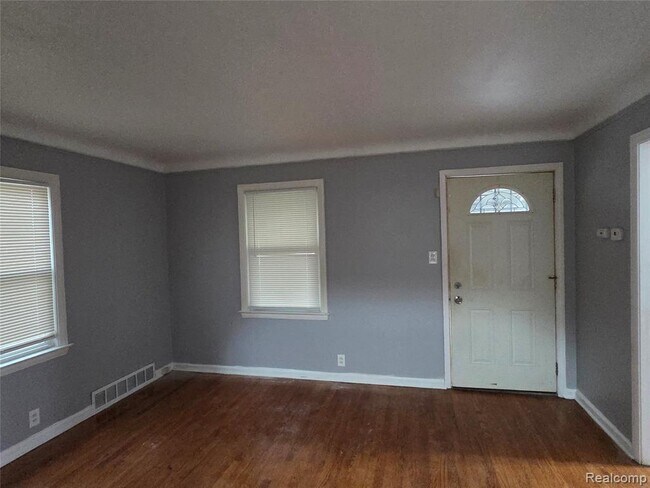 Building Photo - 16647 Rossini Dr