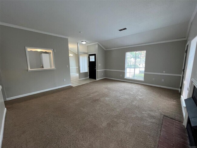 Building Photo - 6008 Neill Dr