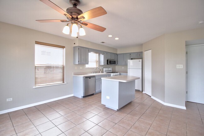 Foto del edificio - 16472 Teton Dr