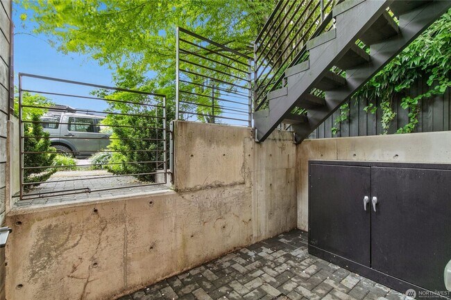 Foto del edificio - 6515 Ellis Ave S