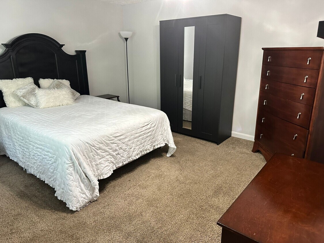 Bedroom 2 - 2952 Lake Hollow Rd