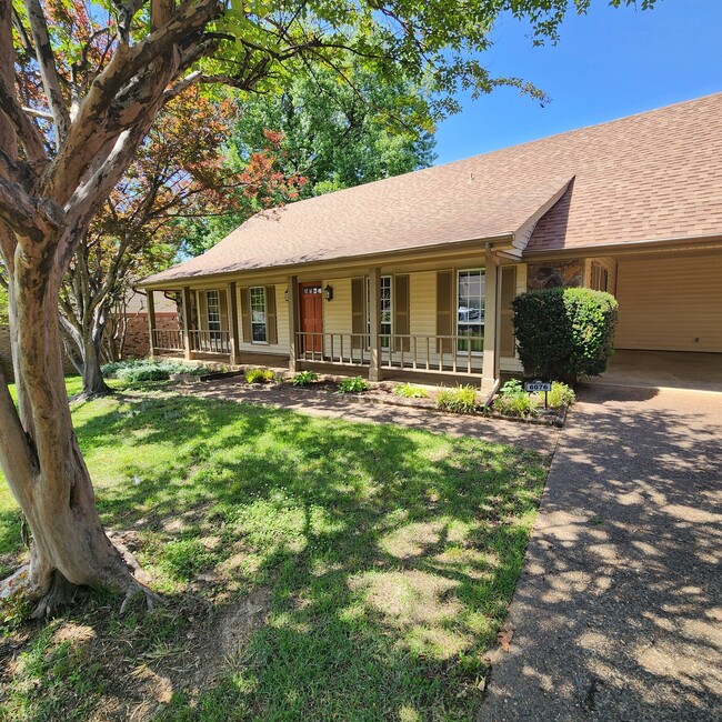 Photo - 6076 N Shallowhill Dr House