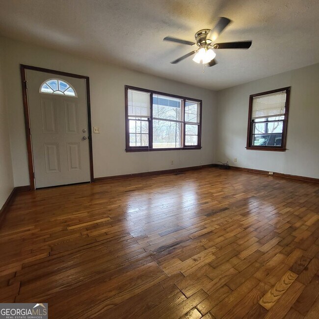 Foto del edificio - 60 Turner Bend Rd SW