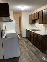 Building Photo - Brooksville