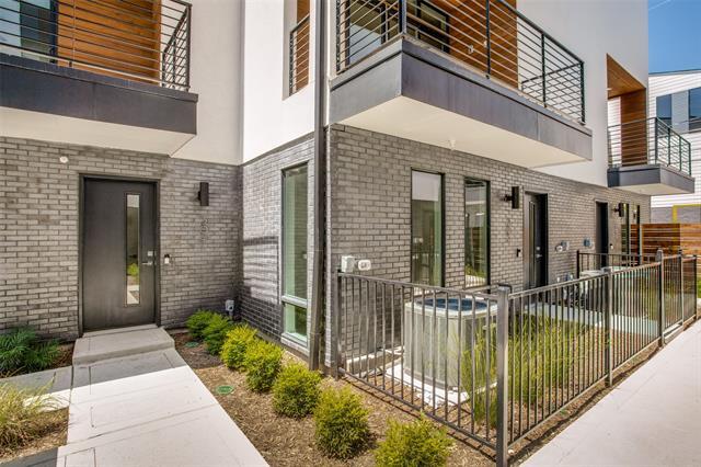 Foto del edificio - 2190 Bennett Ave