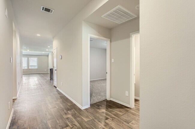 Foto del edificio - 14607 Blackbrush Mnr