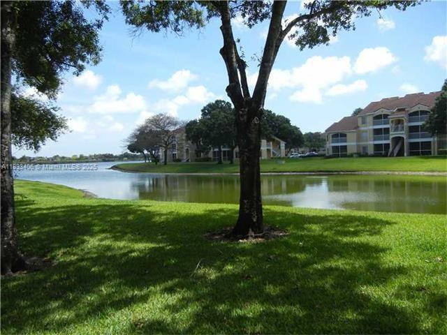 Foto del edificio - 2405 NW 33rd St