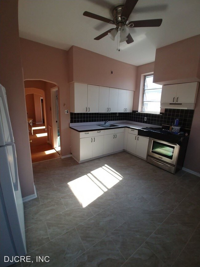 Foto del edificio - 1613 W Ritner St