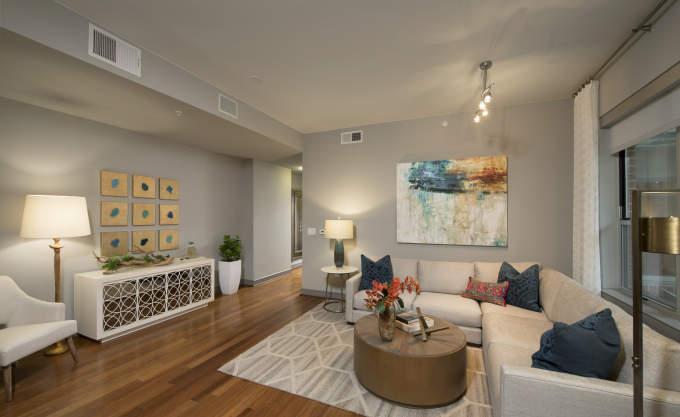 Foto principal - 1 bedroom in Houston TX 77057