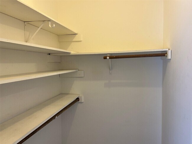 Foto del edificio - 3800 Tanglewilde St
