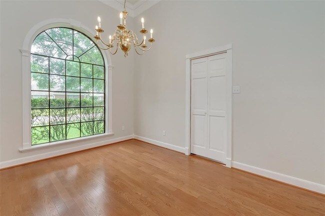 Foto del edificio - 511 Mill Pl Ct
