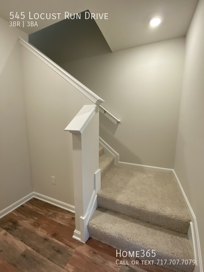 Foto del edificio - Brand New Townhouses on Locust Run Drive! ...