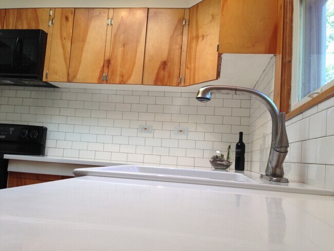 Surface details matter. - 5124 NE 35th Pl