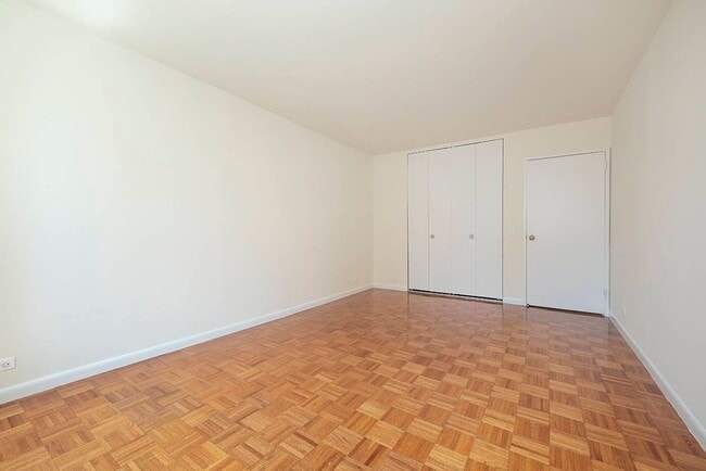 Foto del edificio - 211 W 56th St