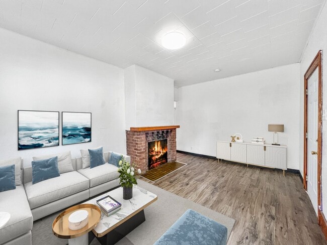 Building Photo - 507 Welch Ave