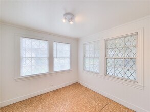 Building Photo - 2816 Elser St