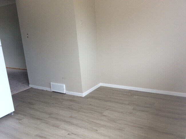 Building Photo - 6323 North 77th Street, Unit 3