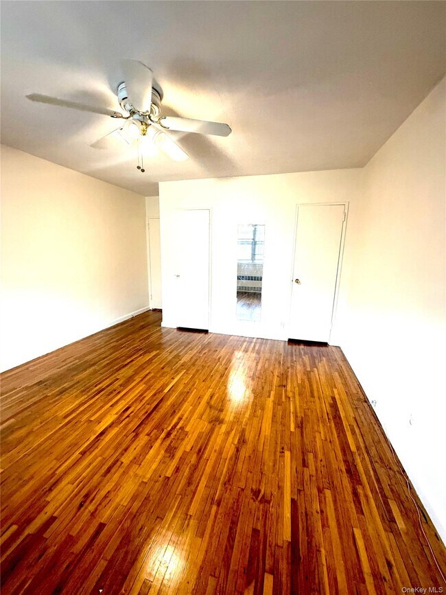 Foto del edificio - 1030 E 57th St