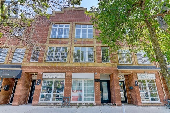 Building Photo - 20 Azzarello Ln