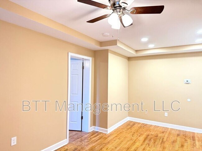 Foto del edificio - 8800 Plymouth St